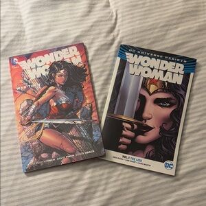 Wonder Woman Comic Book Set